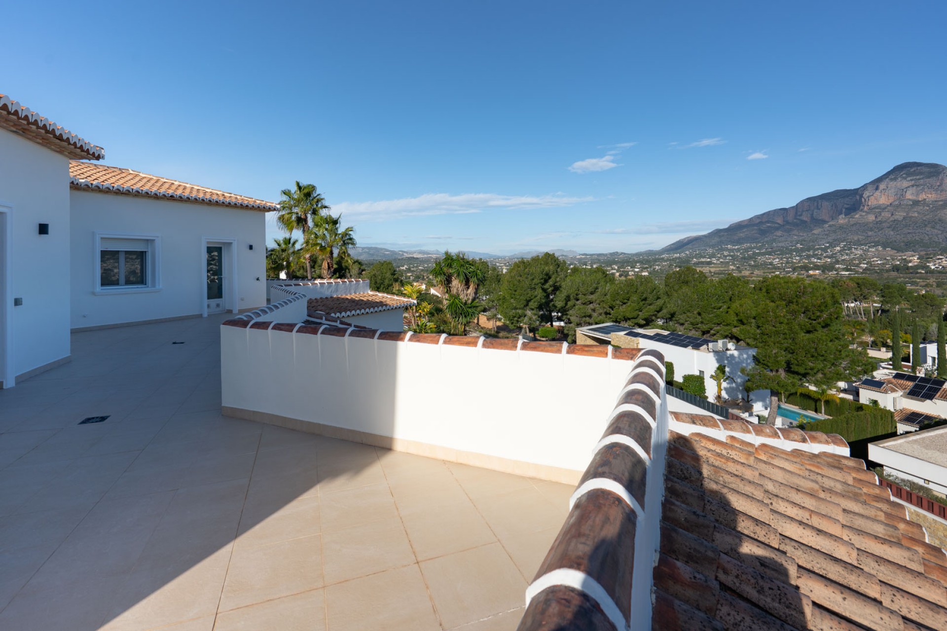 Sale - Villa -
Javea