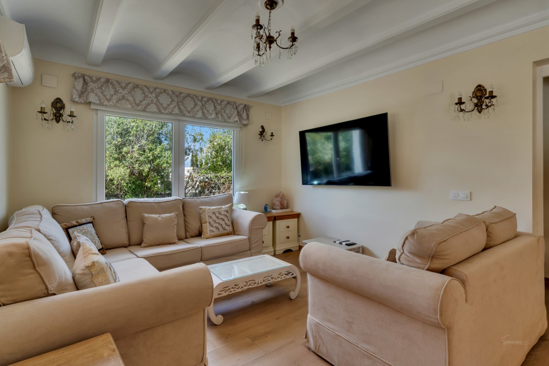 Sale - Villa -
Javea