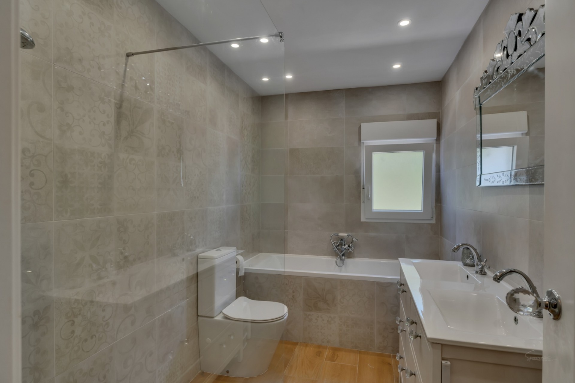 Sale - Villa -
Javea