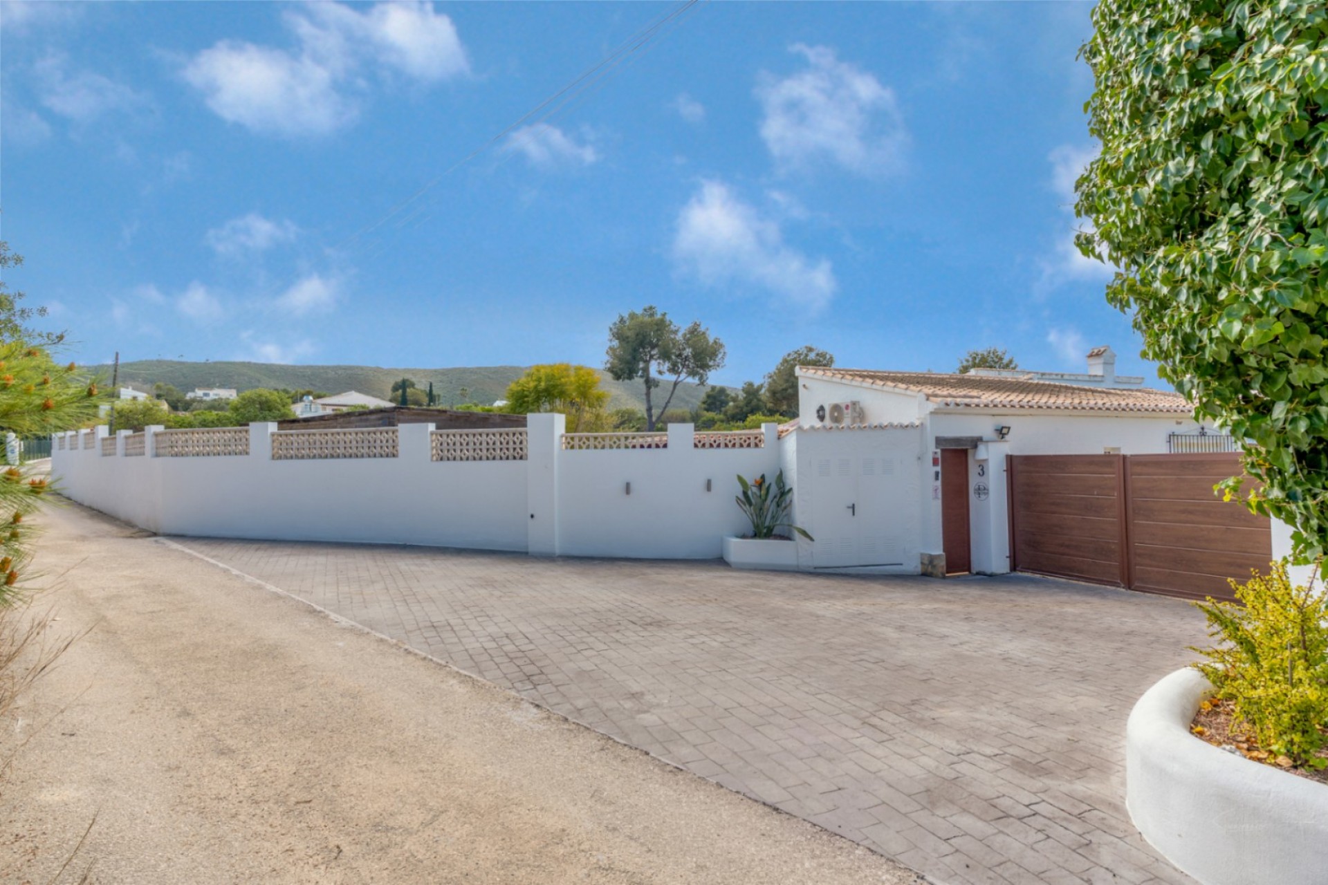 Sale - Villa -
Javea