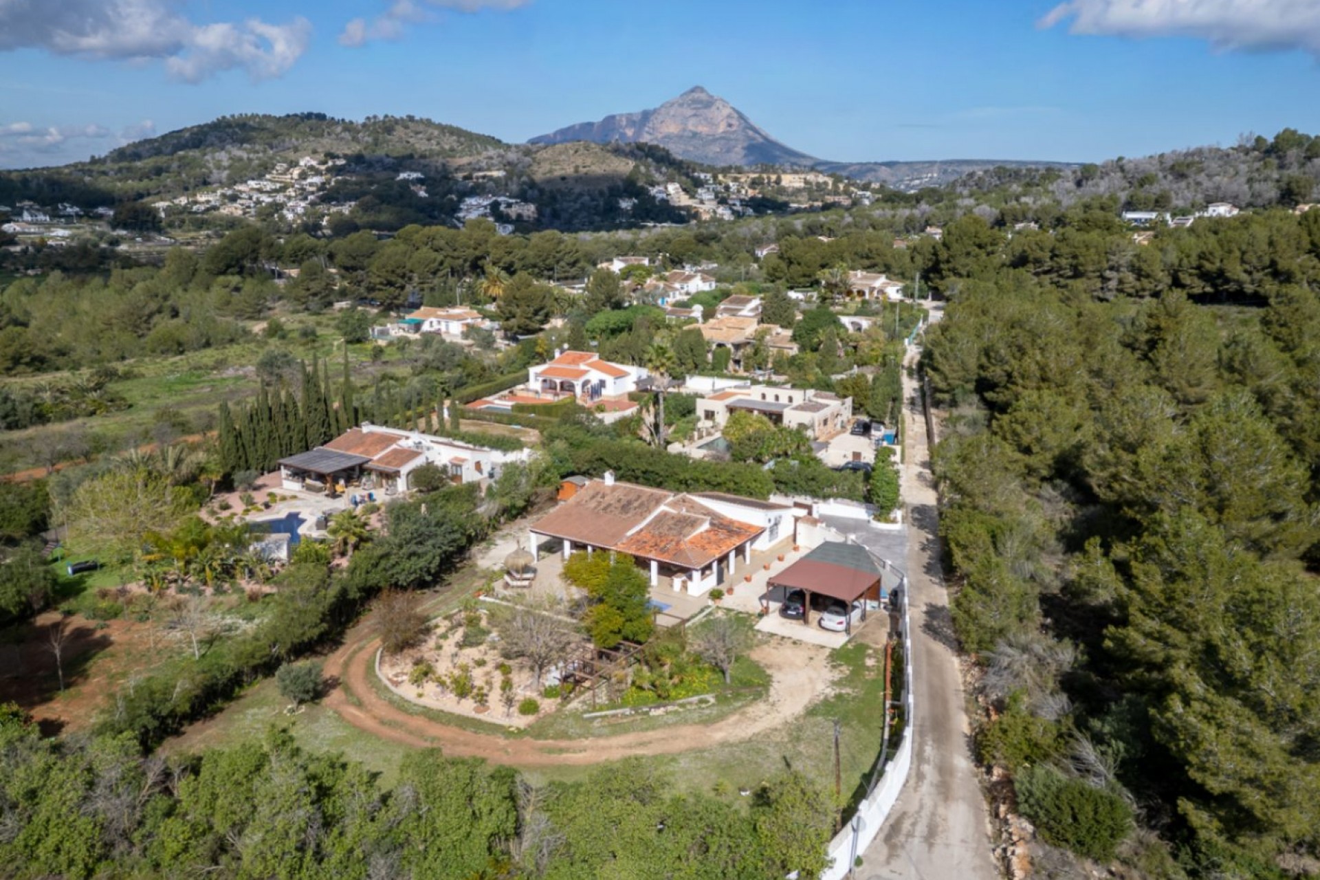 Sale - Villa -
Javea