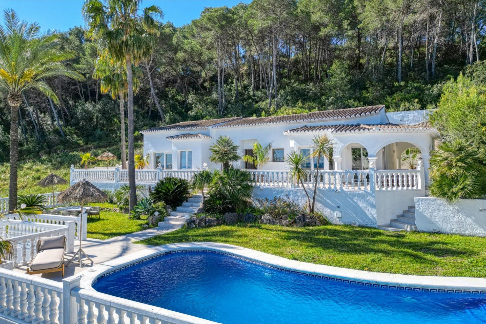 Sale - Villa -
Javea