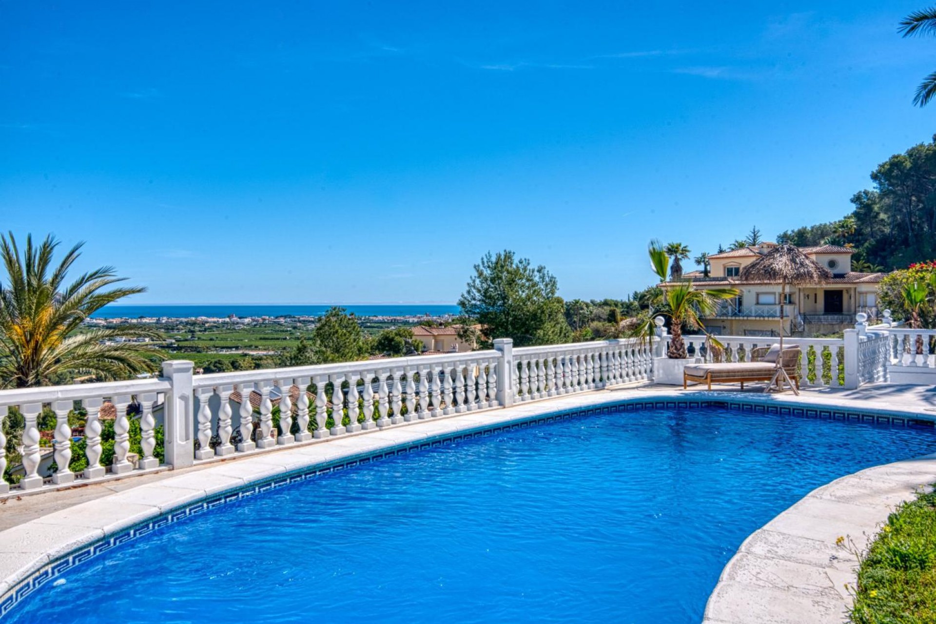 Sale - Villa -
Javea