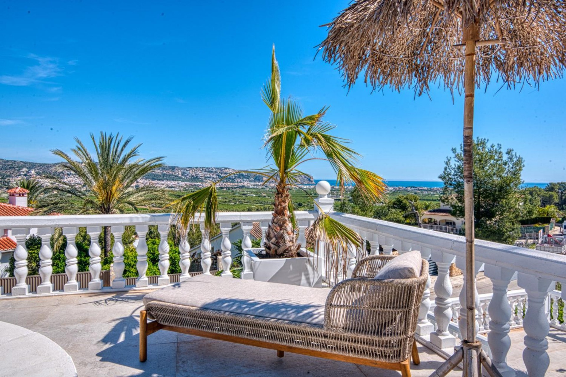 Sale - Villa -
Javea