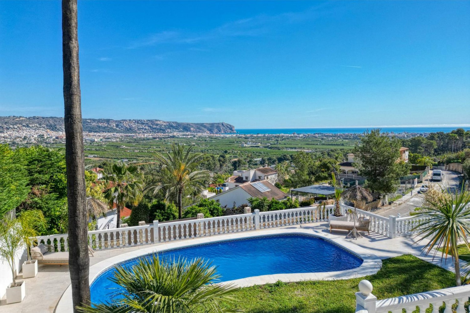 Sale - Villa -
Javea