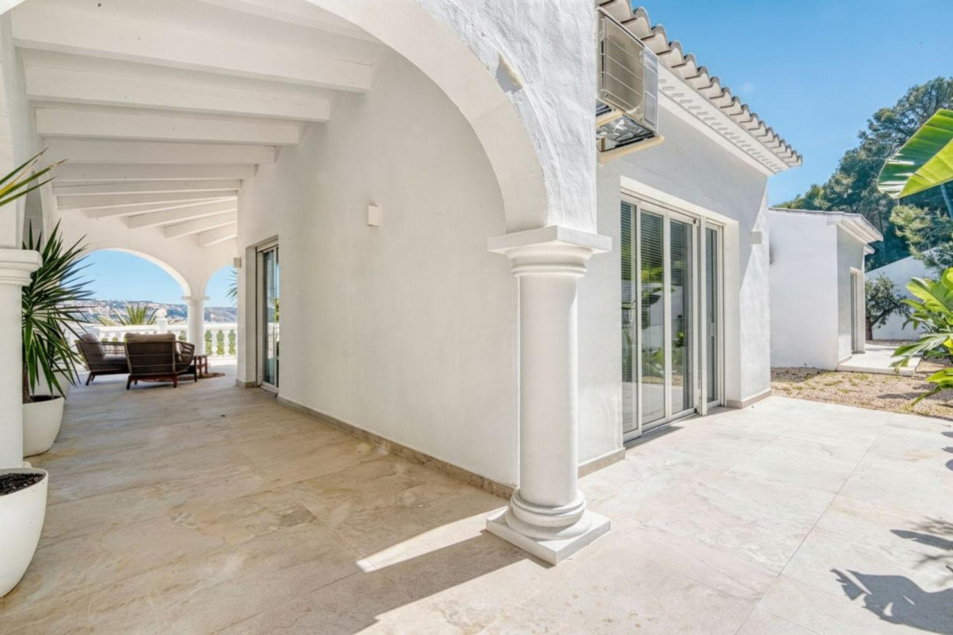 Sale - Villa -
Javea
