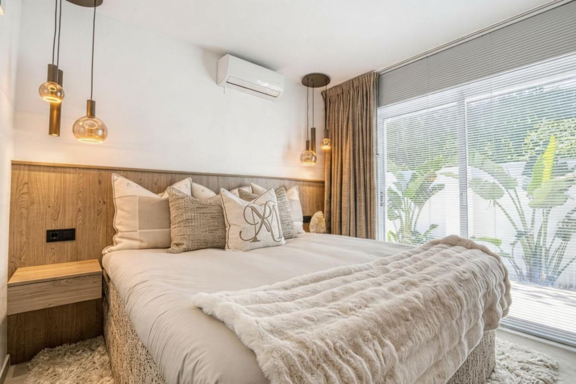 Sale - Villa -
Javea