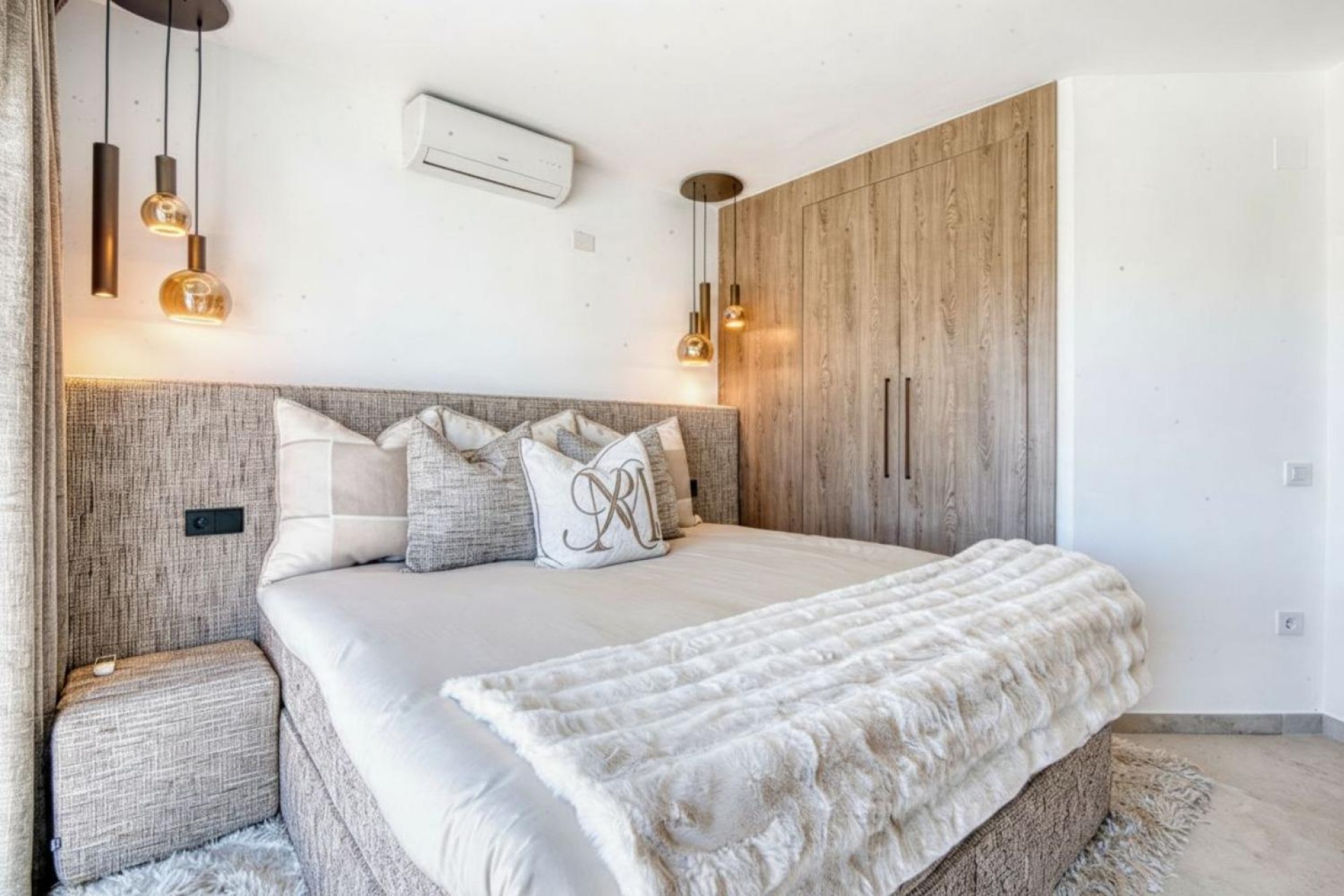 Sale - Villa -
Javea