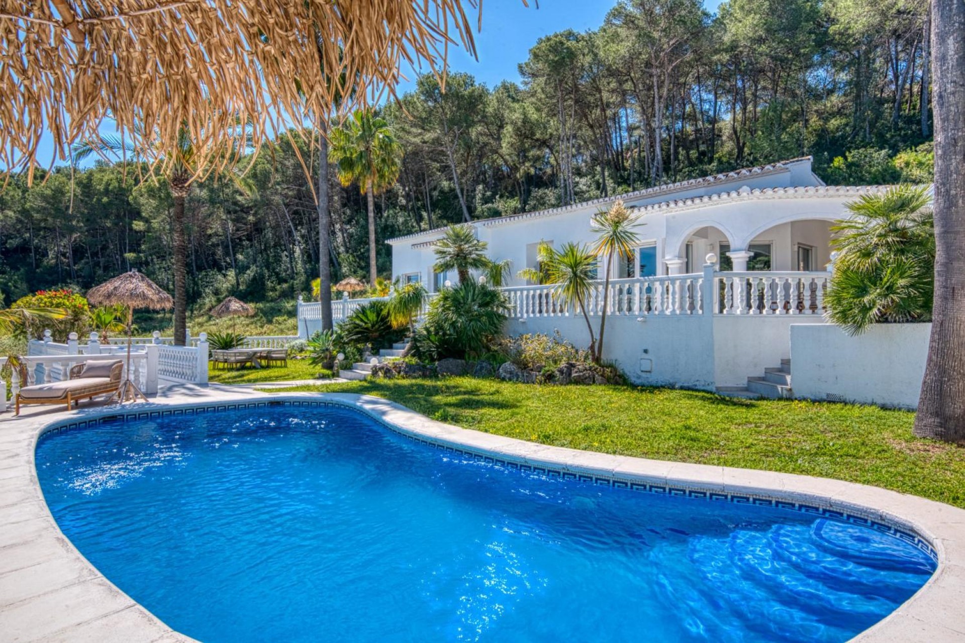 Sale - Villa -
Javea