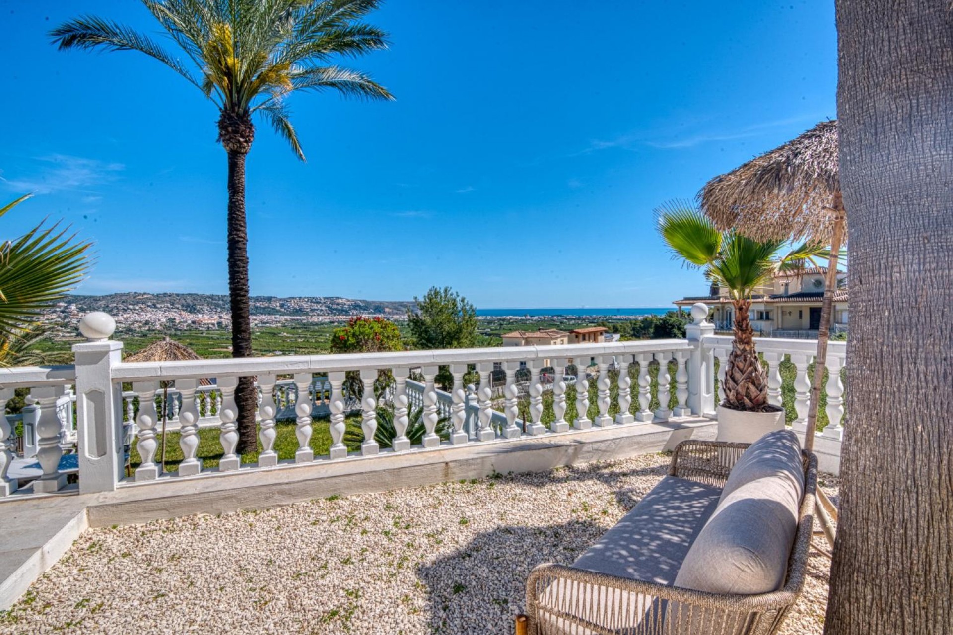 Sale - Villa -
Javea