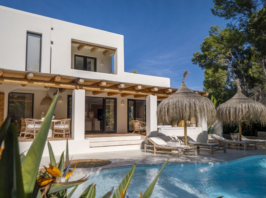 Sale - Villa -
Javea