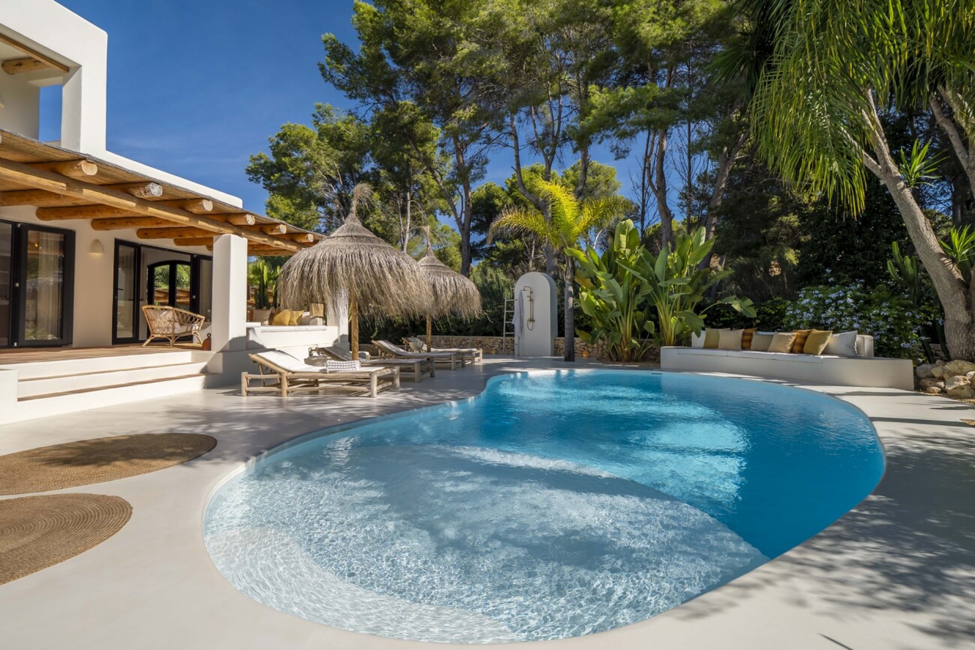 Sale - Villa -
Javea