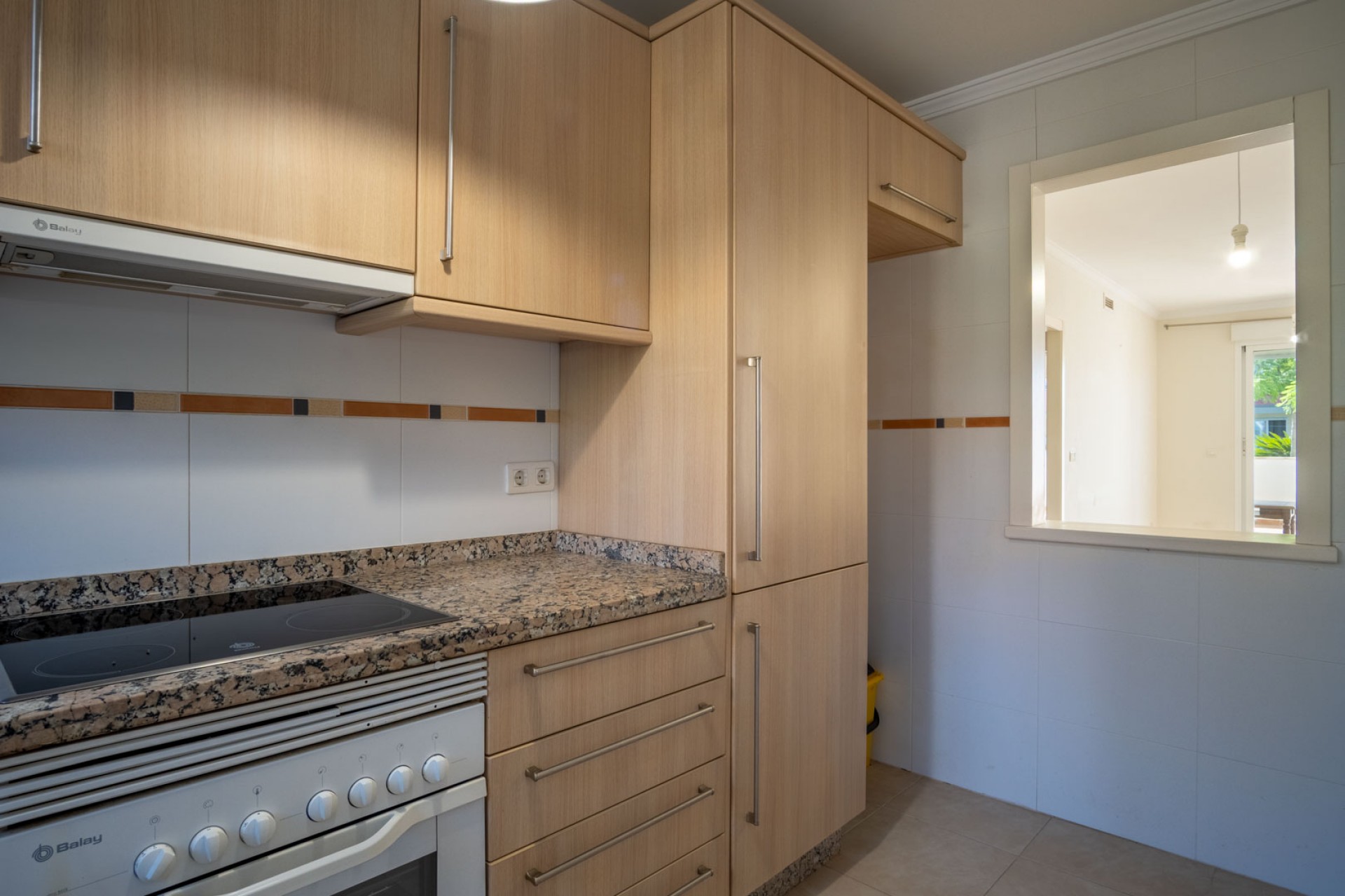 Sale - Villa -
Jesus Pobre