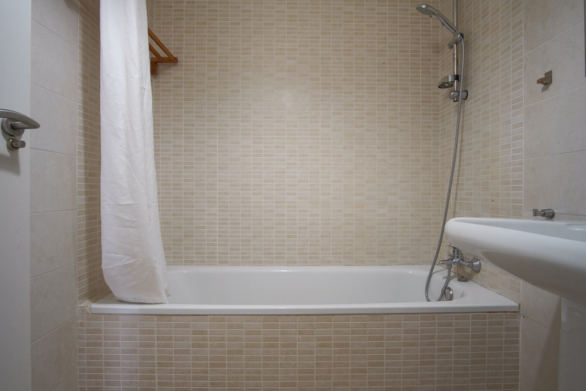 Sale - Villa -
Jesus Pobre