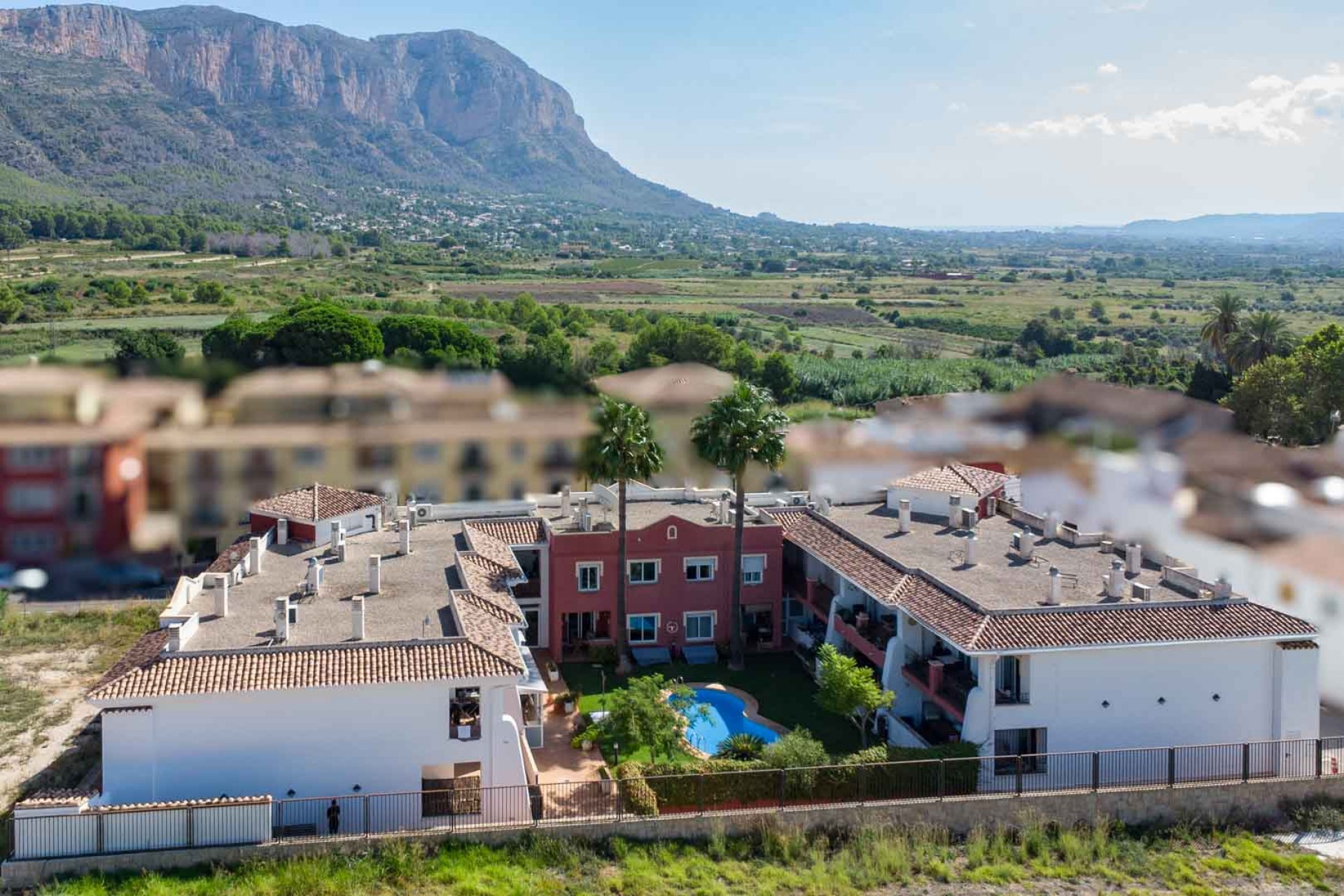 Sale - Villa -
Jesus Pobre