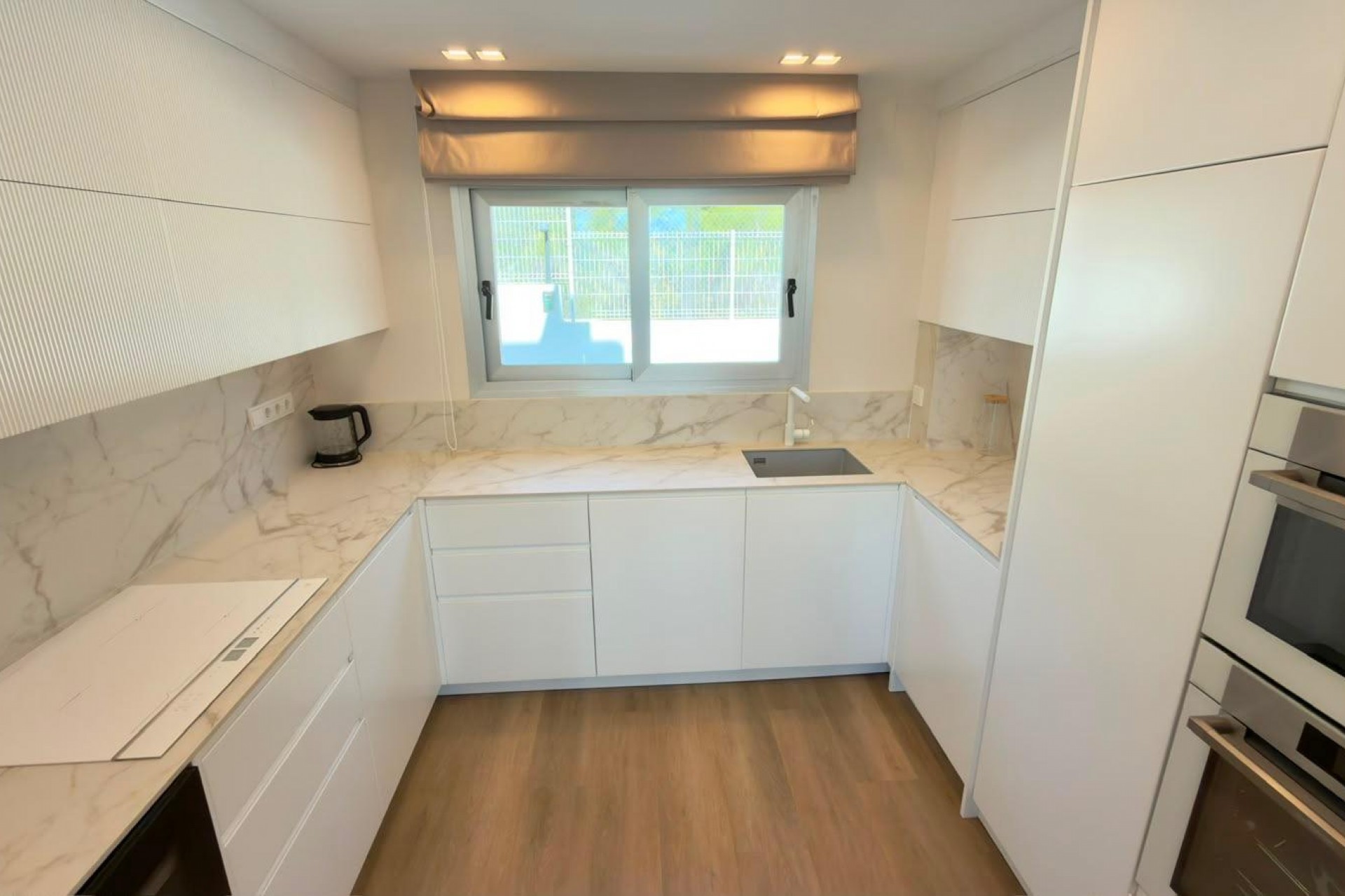 Sale - Villa -
La Nucia - Varadero