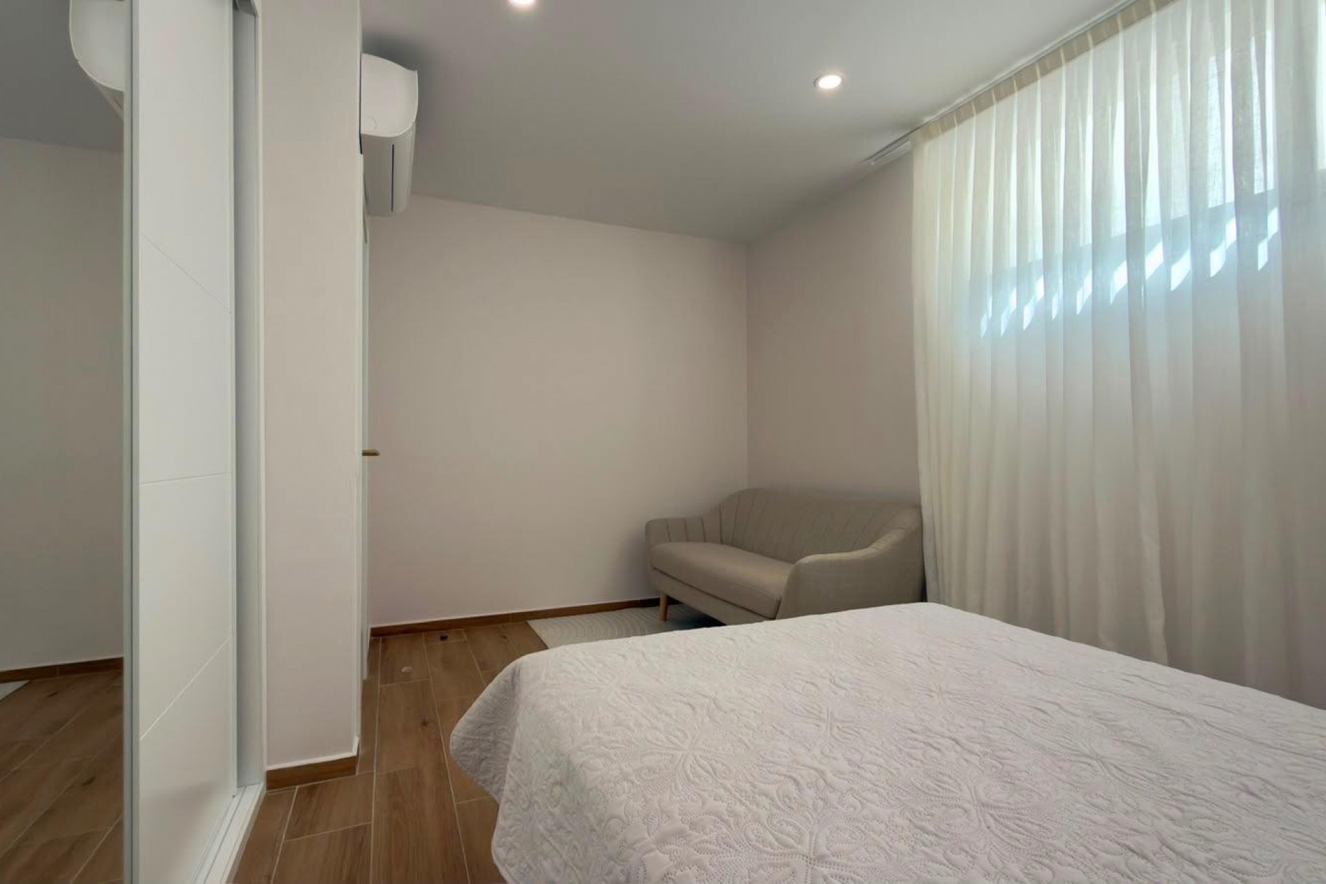 Sale - Villa -
La Nucia - Varadero