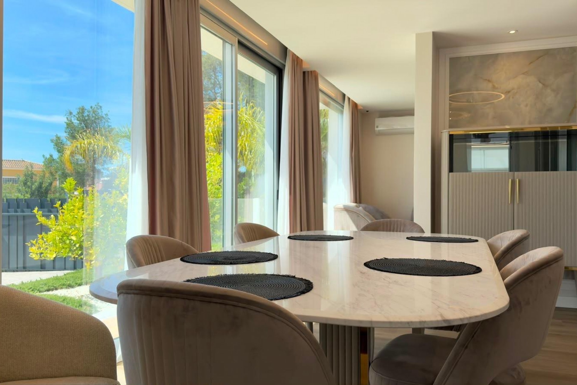 Sale - Villa -
La Nucia - Varadero