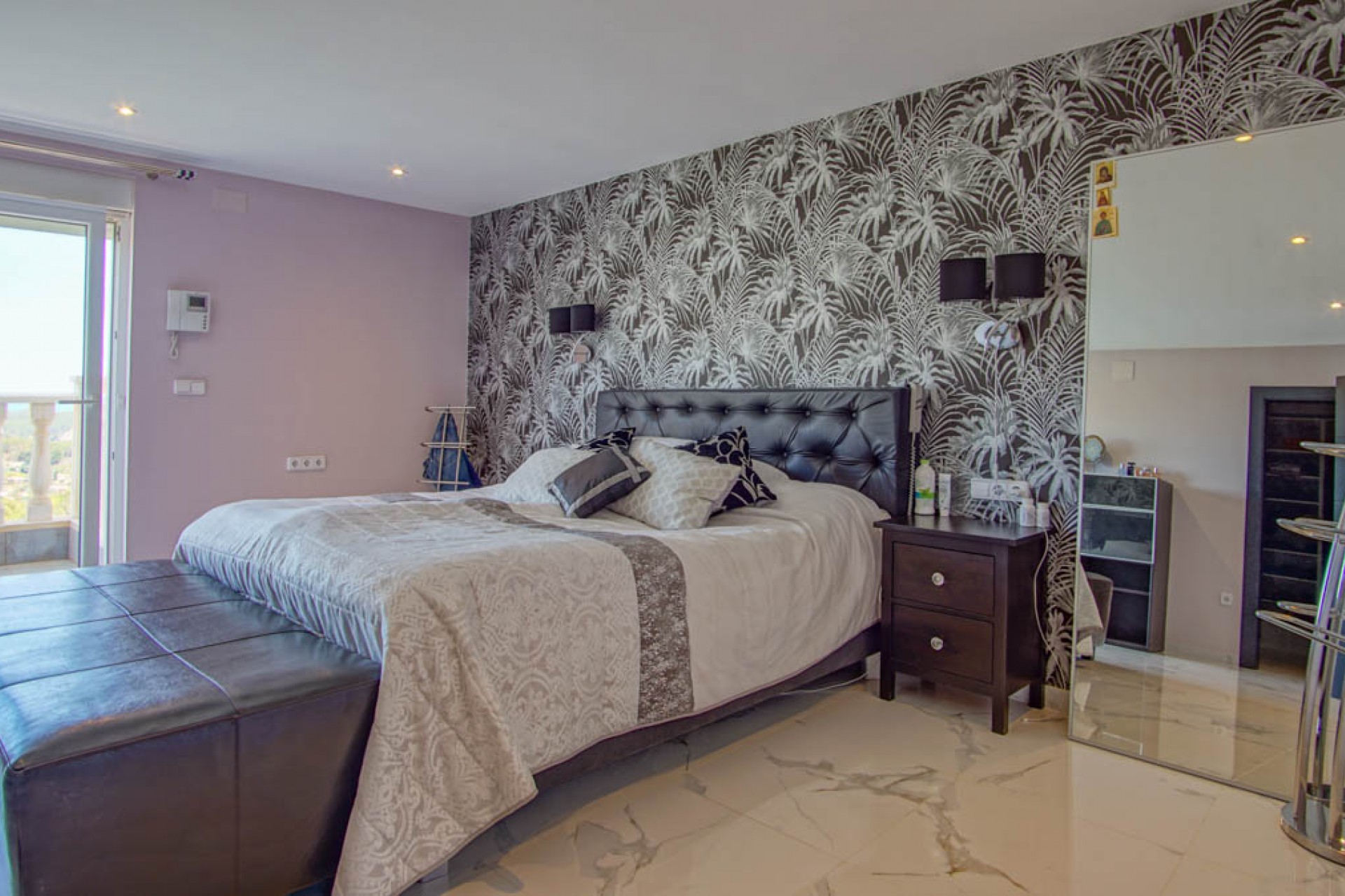 Sale - Villa -
La Nucia