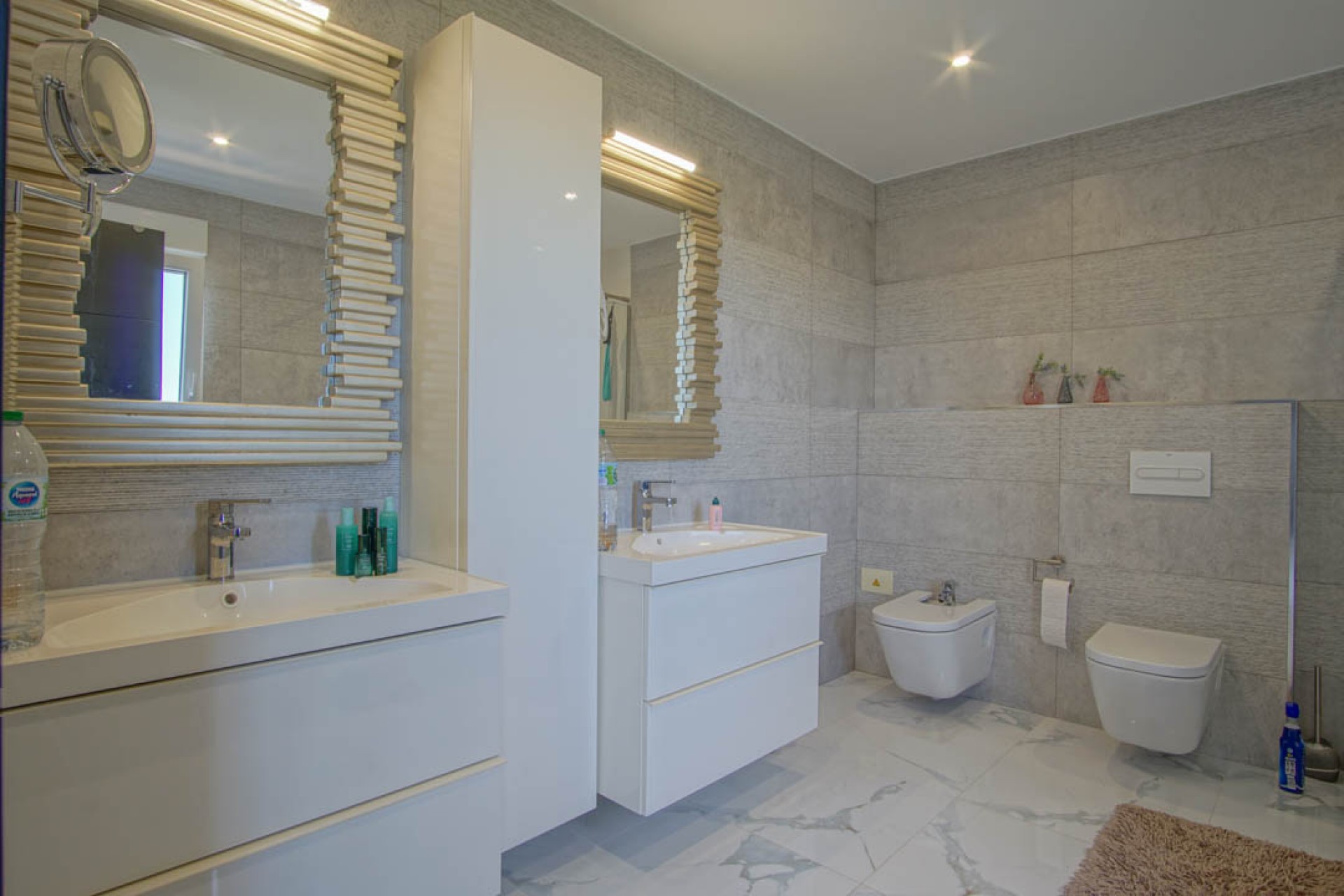 Sale - Villa -
La Nucia