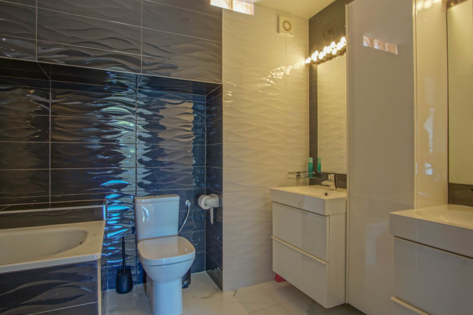 Sale - Villa -
La Nucia