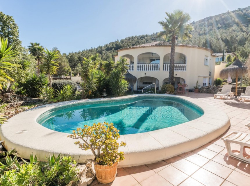 Sale - Villa -
Lliber