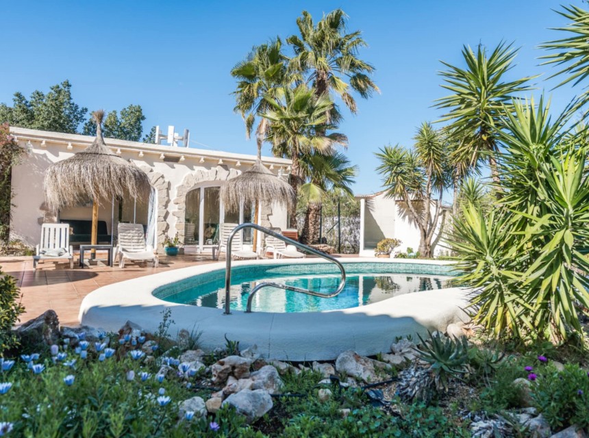 Sale - Villa -
Lliber