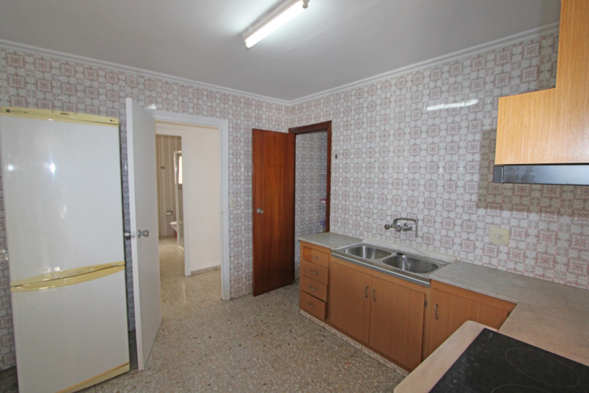 Sale - Villa -
Llosa de camacho