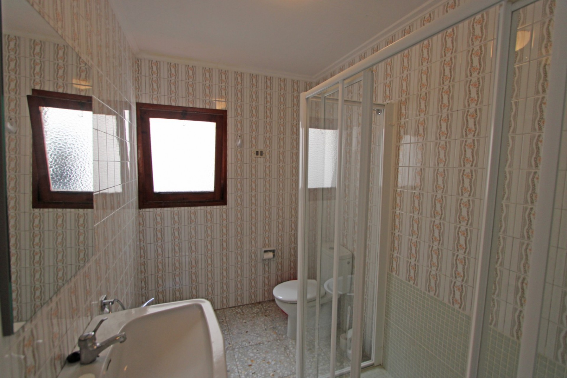 Sale - Villa -
Llosa de camacho