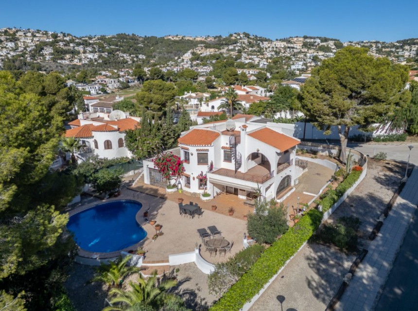 Sale - Villa -
Moraira - Alicante