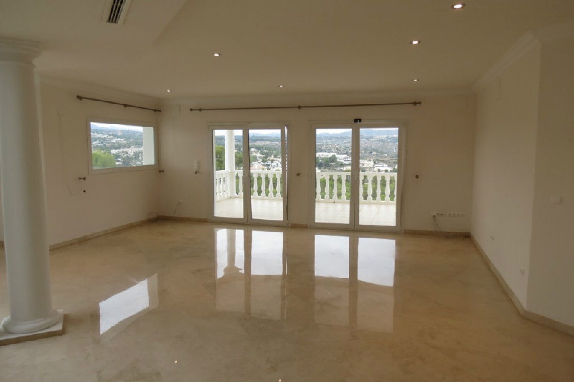 Sale - Villa -
Moraira - Arnella