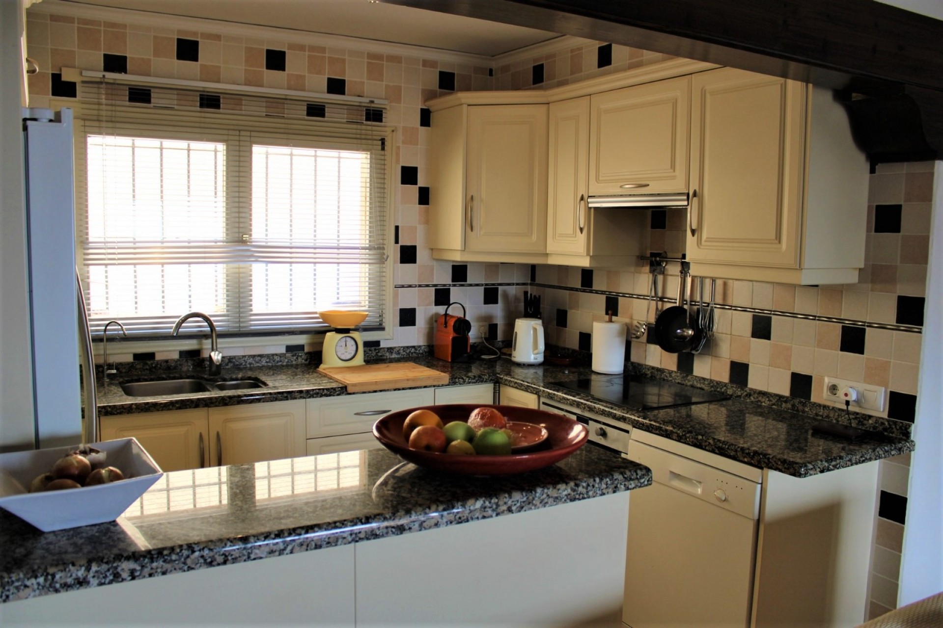 Sale - Villa -
Moraira - Benimeit