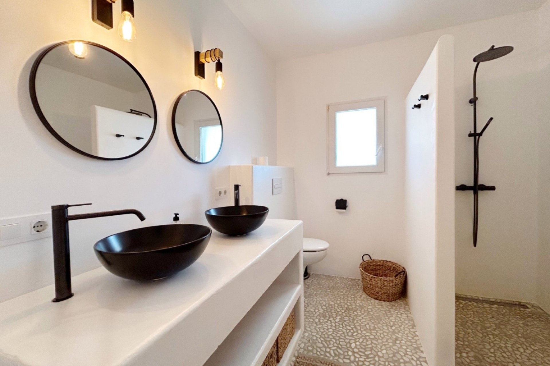 Sale - Villa -
Moraira - Benimeit