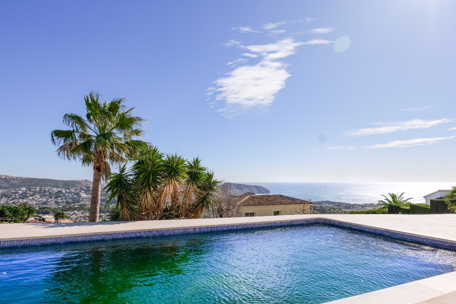 Sale - Villa -
Moraira - Benimeit