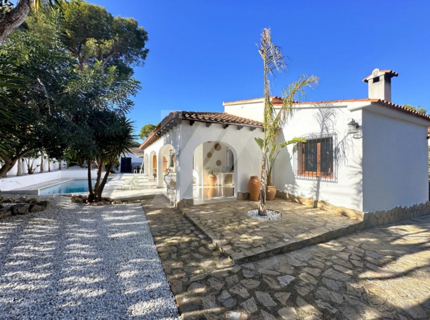 Sale - Villa -
Moraira - Cap Blanc
