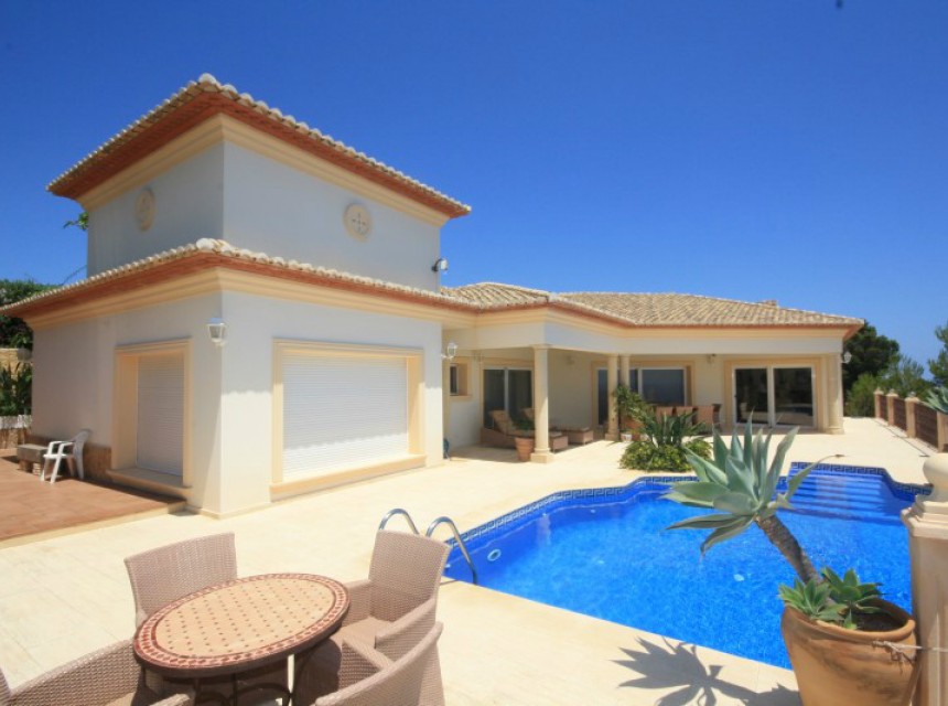 Sale - Villa -
Moraira - El Portet