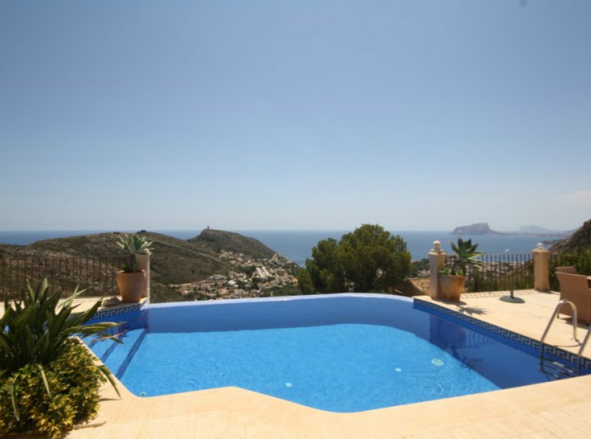Sale - Villa -
Moraira - El Portet