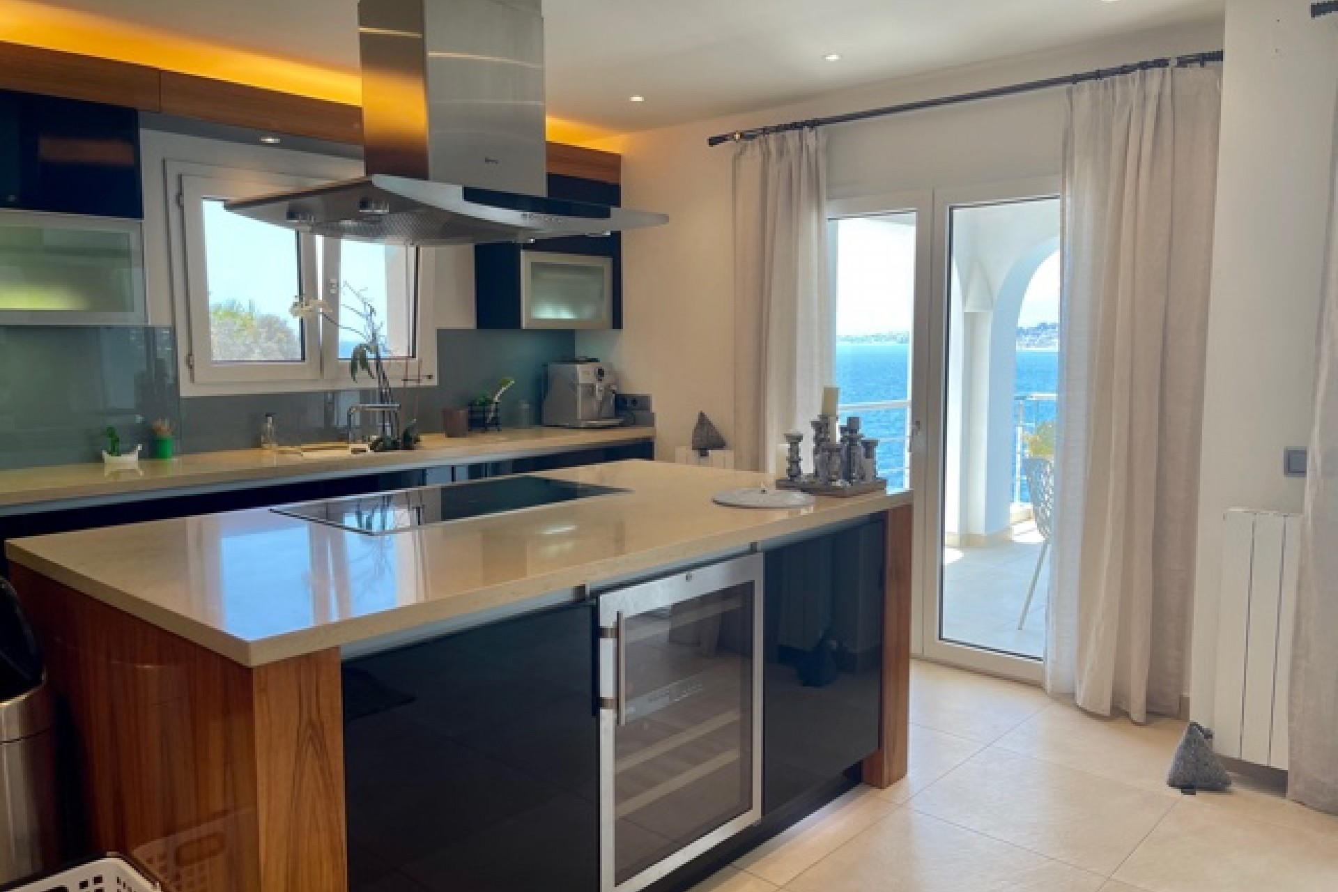 Sale - Villa -
Moraira - El Portet