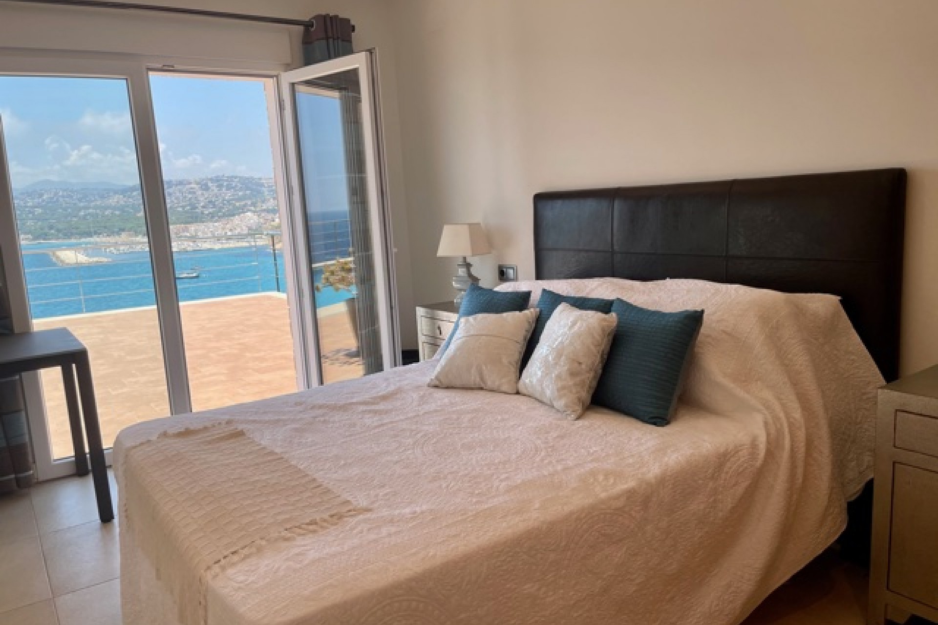 Sale - Villa -
Moraira - El Portet