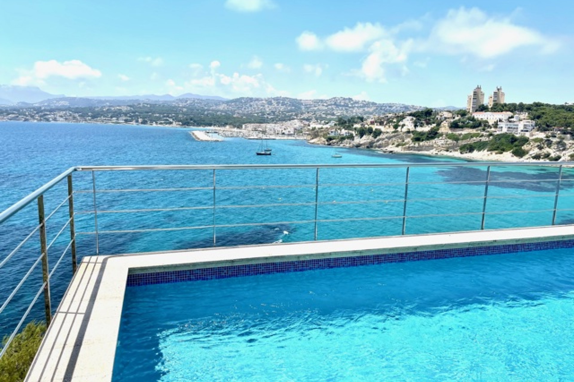 Sale - Villa -
Moraira - El Portet