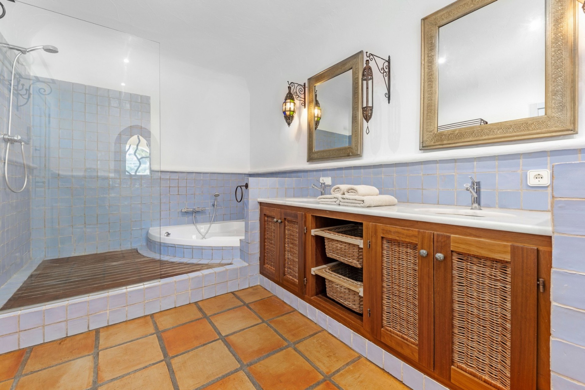 Sale - Villa -
Moraira - El Portet