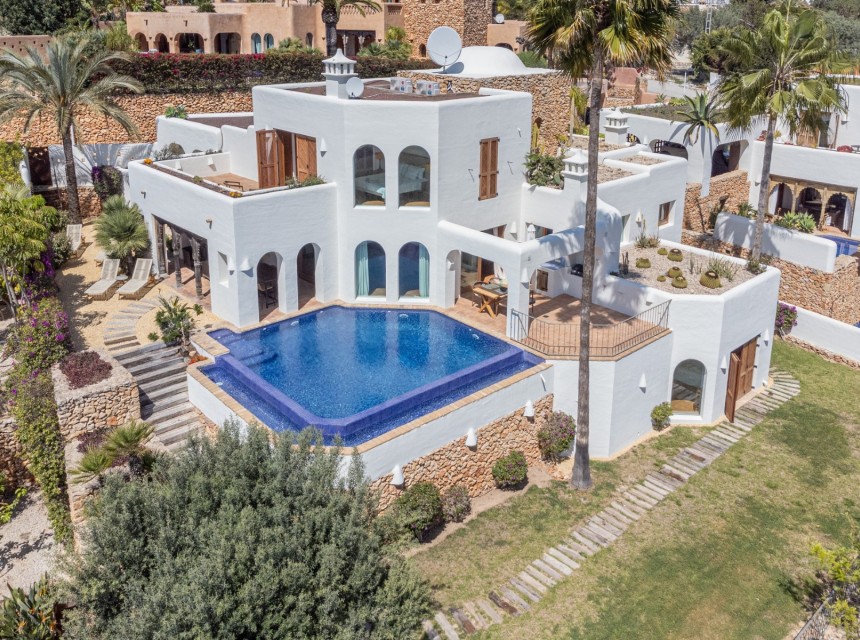 Sale - Villa -
Moraira - El Portet