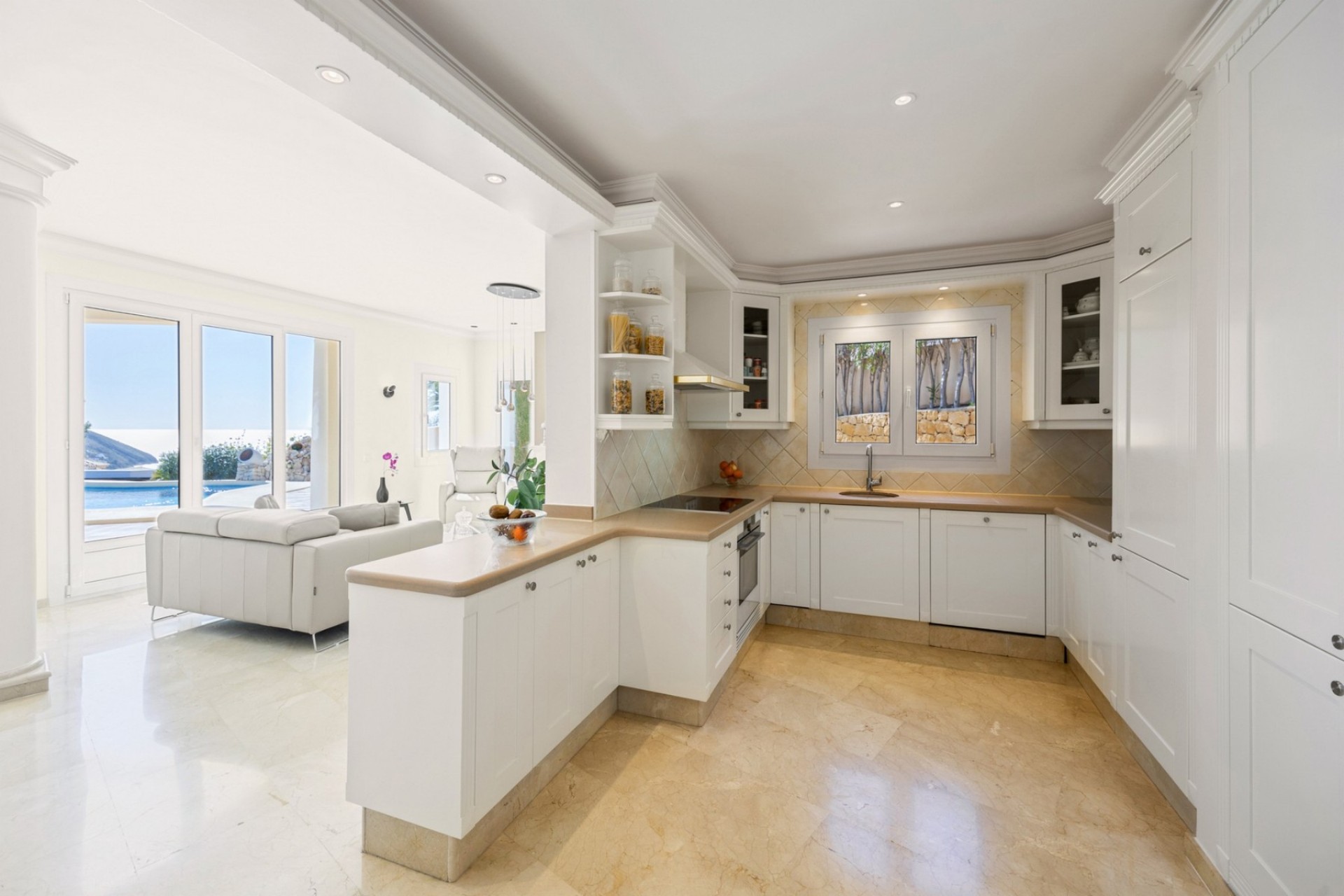 Sale - Villa -
Moraira - La Arnella