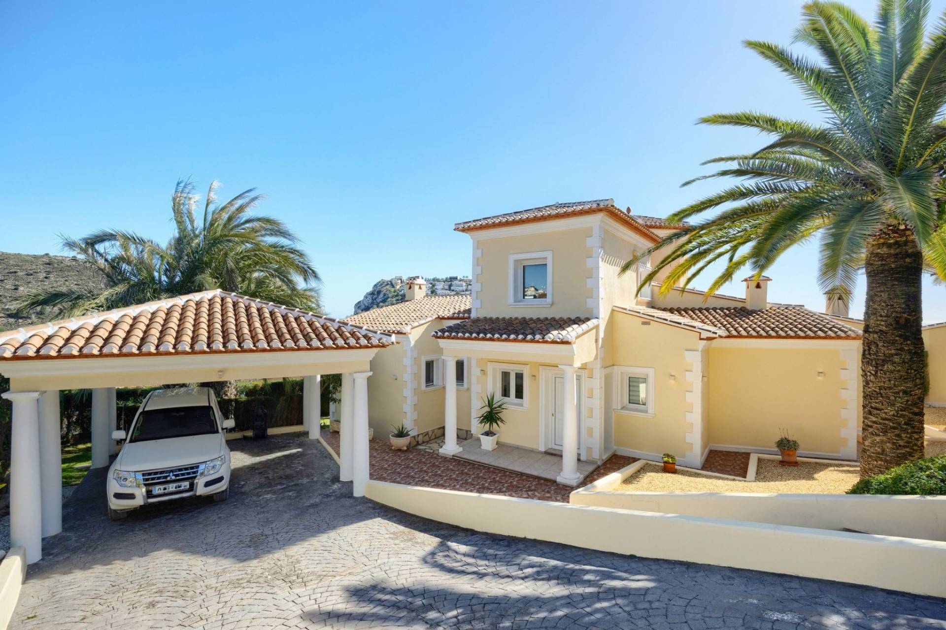 Sale - Villa -
Moraira - La Arnella