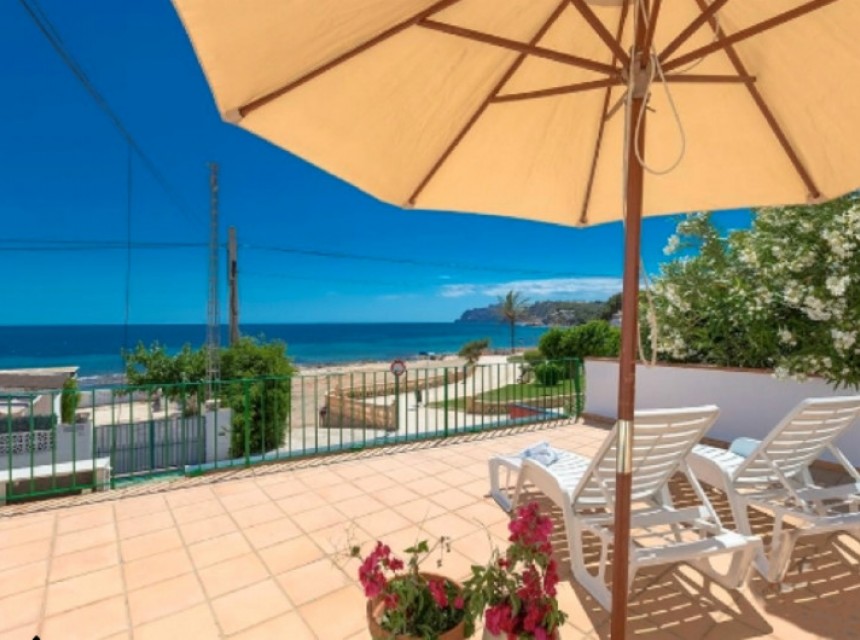 Sale - Villa -
Moraira - La Cometa