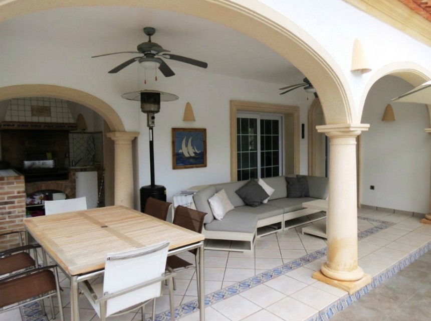 Sale - Villa -
Moraira - La Cometa