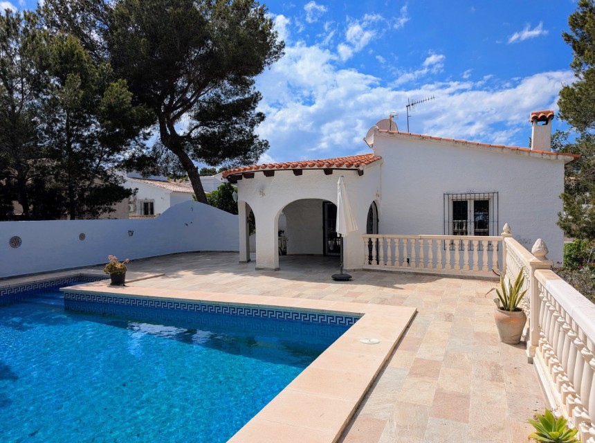 Sale - Villa -
Moraira - La Cometa