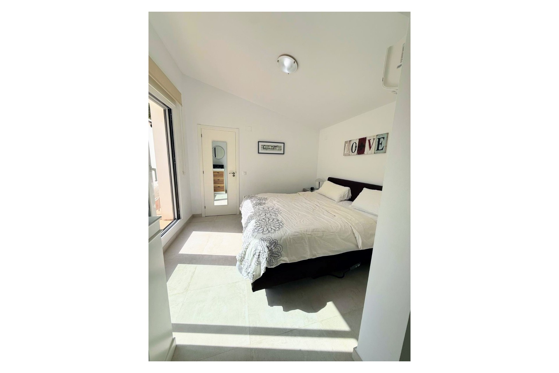 Sale - Villa -
Moraira - La Cometa