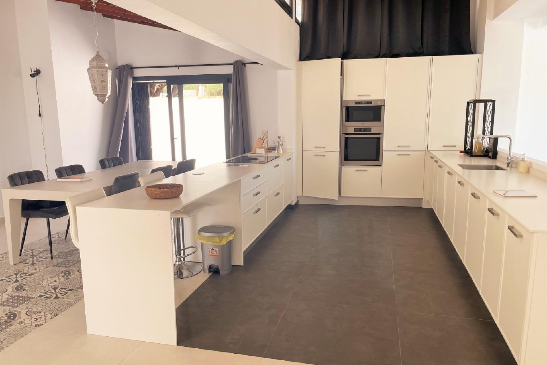 Sale - Villa -
Moraira - La Sabatera