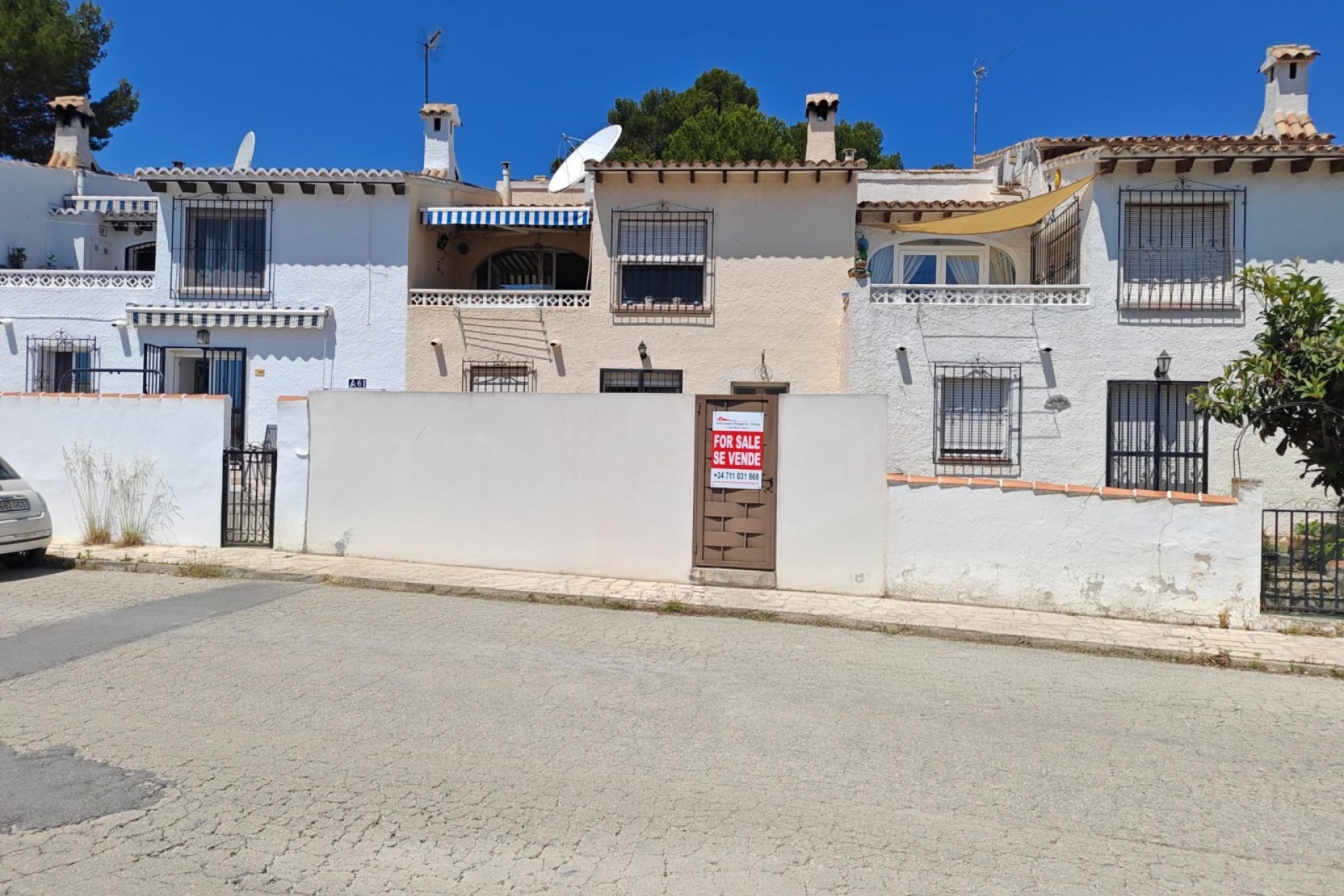 Sale - Villa -
Moraira - La Sabatera